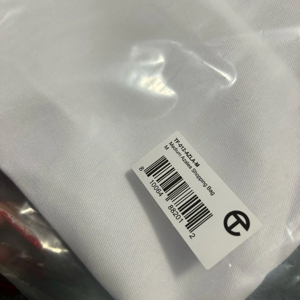 Azalea medium Telfar bag - Picture 3 of 3